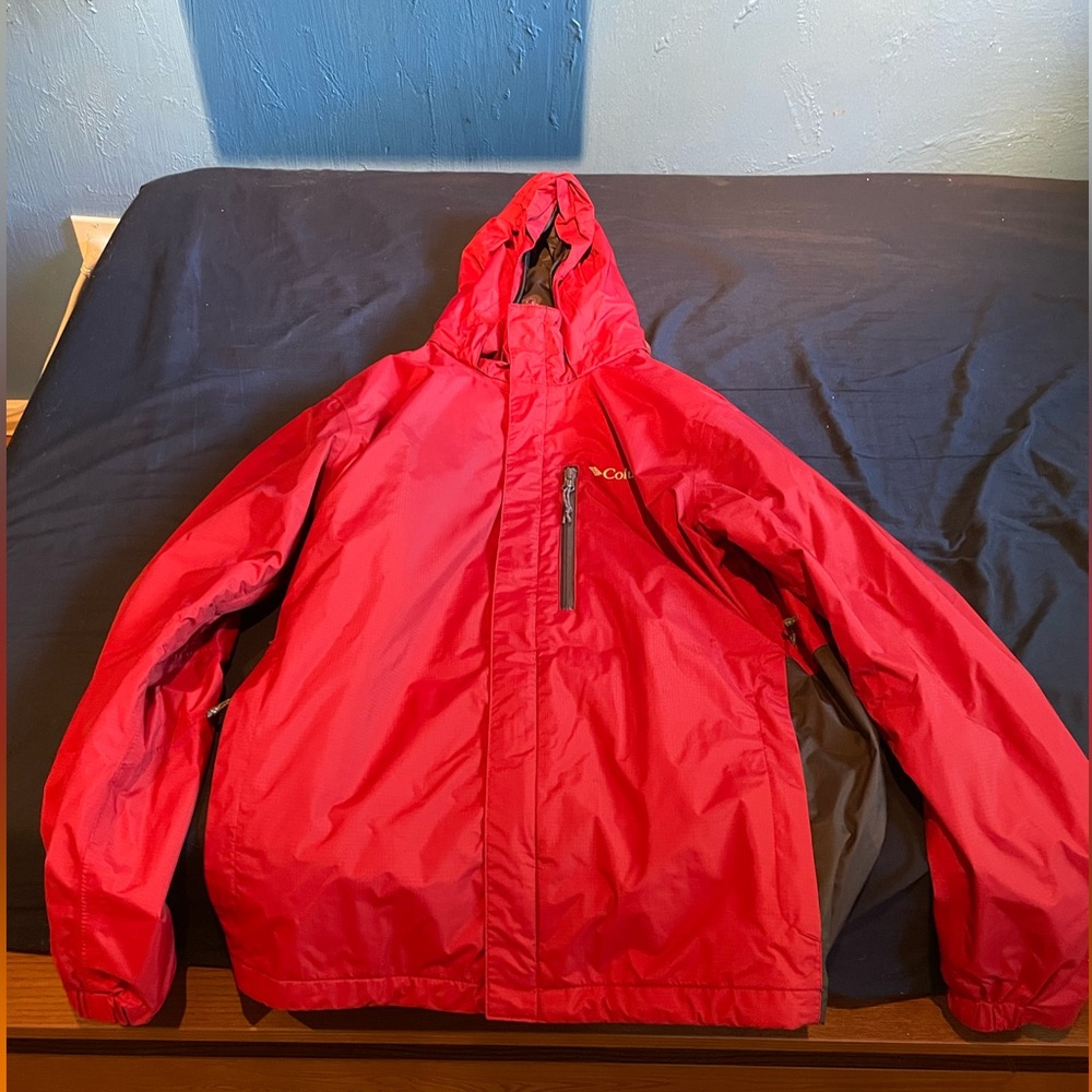 Men’s Columbia Rain Coat